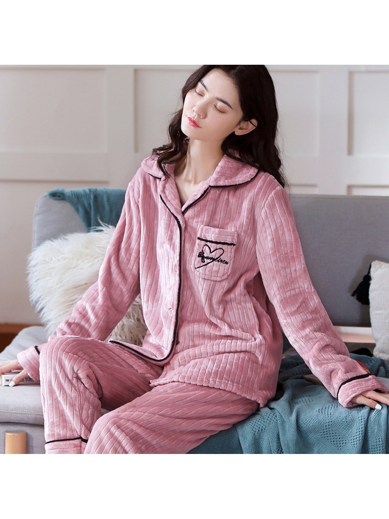 Women'S Coral Fleece Pajama Sets | Autumn Winter Thickened Warm Flannel, Crew Neck, Geometric-pattern, Casual Style, Button Details, Perfect for Adult