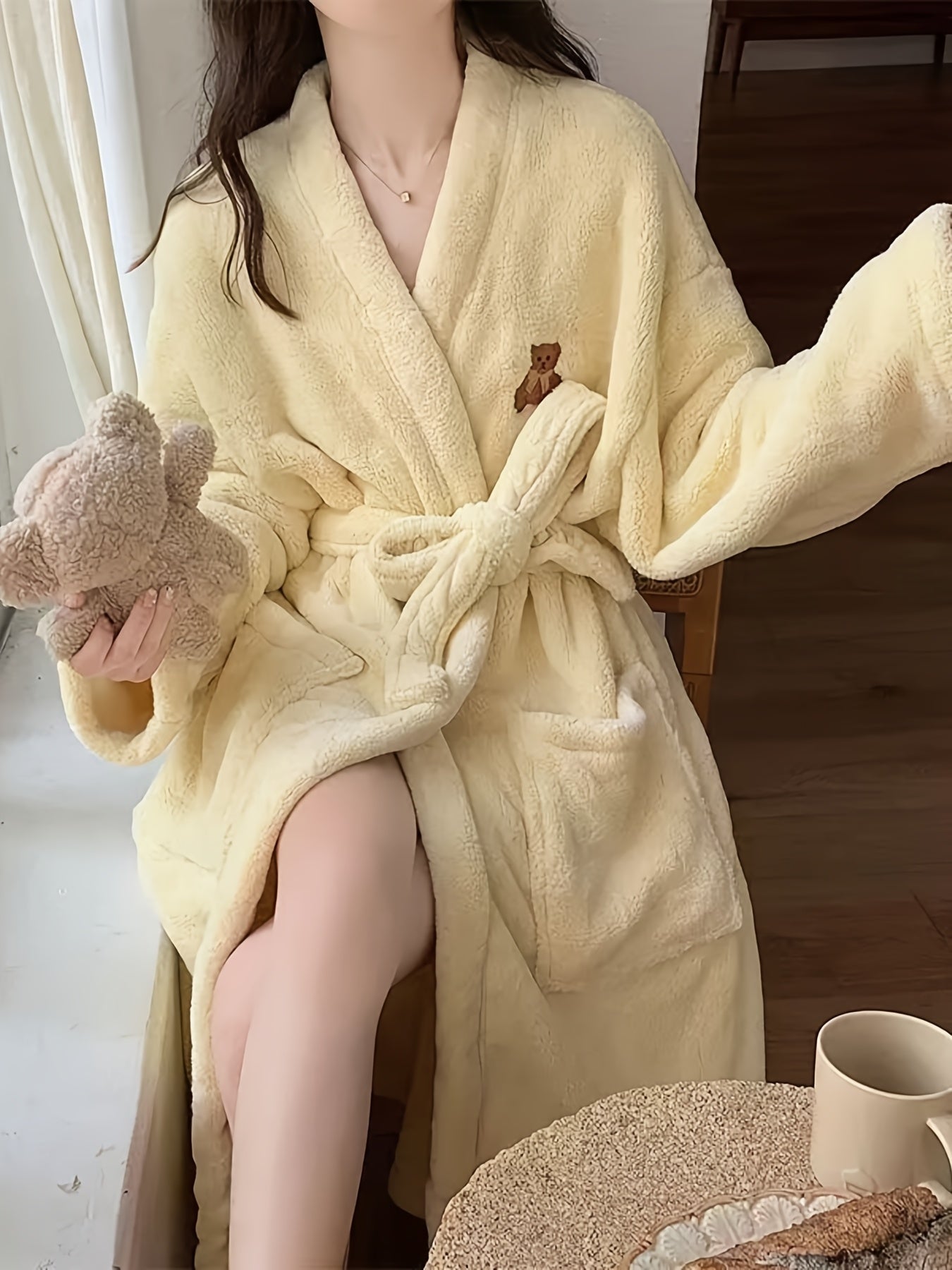 Women'S Winter Hooded Pajamas - Thick Coral Fleece with Bear Hood, Long Sleeves, Cozy Loungewear, Side Pockets, Perfect for Women Gifts and Special Occasions, Warm Scarf, Soft Fabric, Fun Design, Great for Staying Home, Casual Nightwear