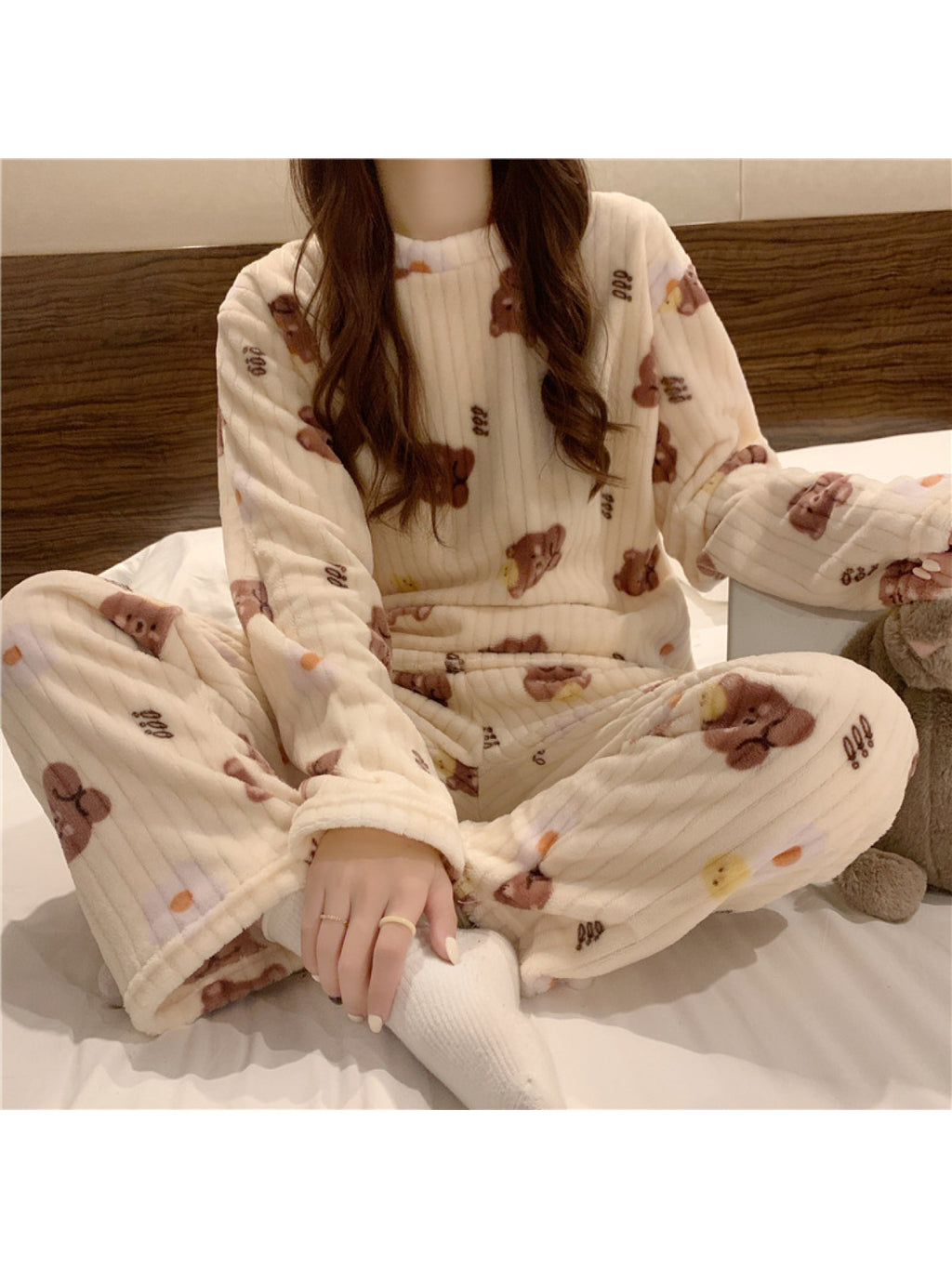 Peach Cute Bear Crescent Warm Pajamas Coral Fleece | 2026 New Autumn Winter Thickened Homewear Two-Piece Set, Crew Neck, Elegant Style