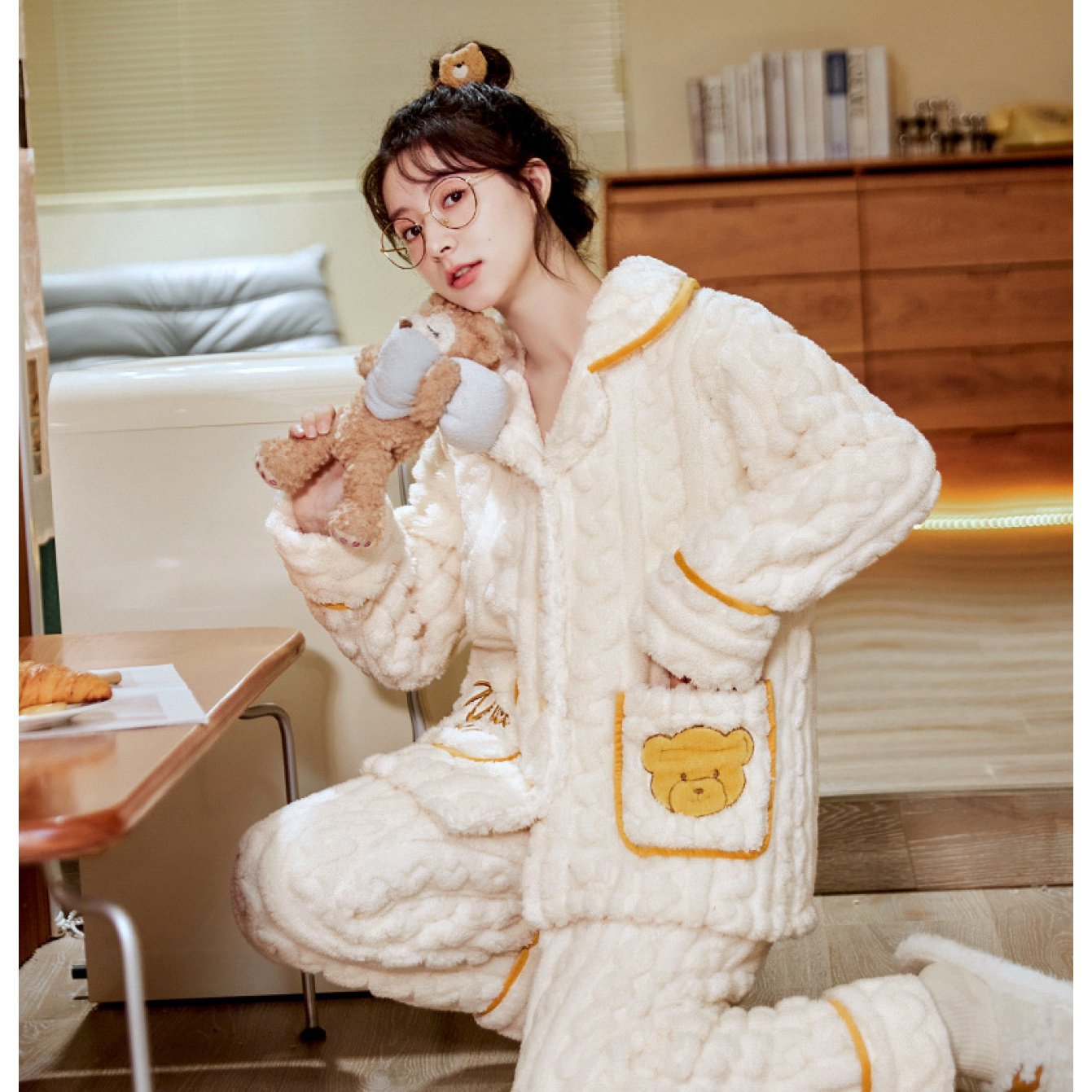 2025 New Thick Coral Fleece Pajamas for Women, Perfect for Autumn And Winter, Featuring a Cute Bunny Design for Cozy Home Wear