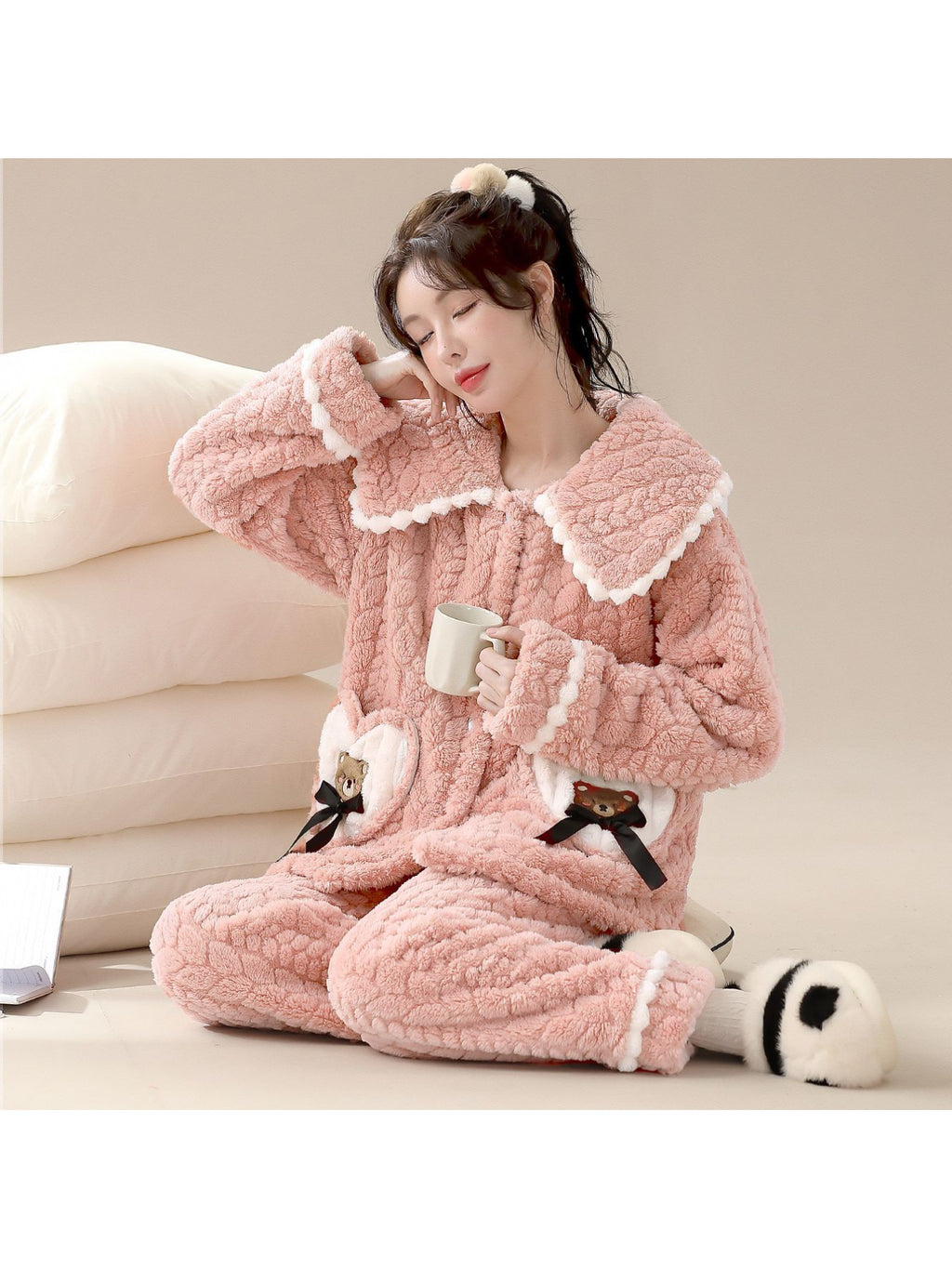 2025 Women'S Coral Fleece Pajamas, Suitable for Autumn And Winter, Thick And Lined with Fleece, Cozy Flannel, Milky White Winter Loungewear