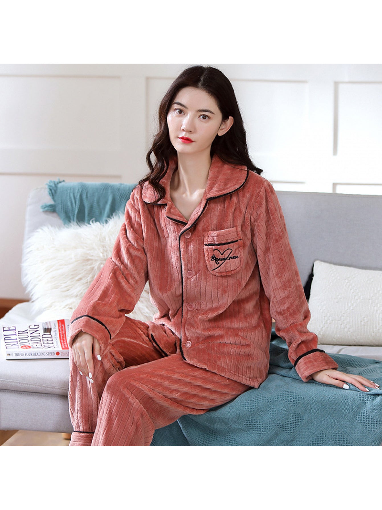 Women'S Coral Fleece Pajama Sets | Autumn Winter Thickened Warm Flannel, Crew Neck, Geometric-pattern, Casual Style, Button Details, Perfect for Adult