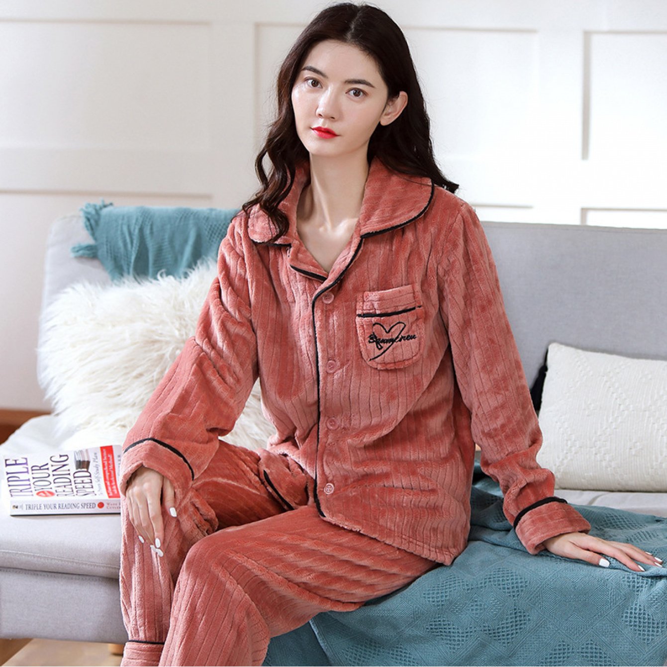 Women'S Coral Fleece Pajama Sets | Autumn Winter Thickened Warm Flannel, Crew Neck, Geometric-pattern, Casual Style, Button Details, Perfect for Adult
