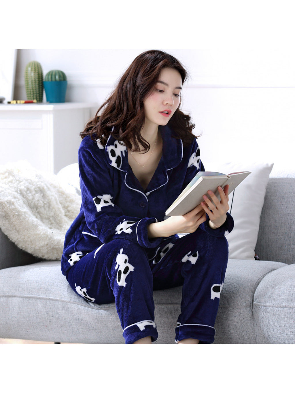 Women'S Coral Fleece Pajama Sets | Autumn Winter Thickened Warm Flannel, Crew Neck, Geometric-pattern, Casual Style, Button Details, Perfect for Adult