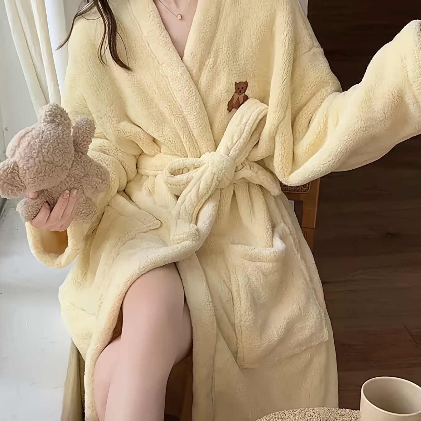 Women'S Winter Hooded Pajamas - Thick Coral Fleece with Bear Hood, Long Sleeves, Cozy Loungewear, Side Pockets, Perfect for Women Gifts and Special Occasions, Warm Scarf, Soft Fabric, Fun Design, Great for Staying Home, Casual Nightwear