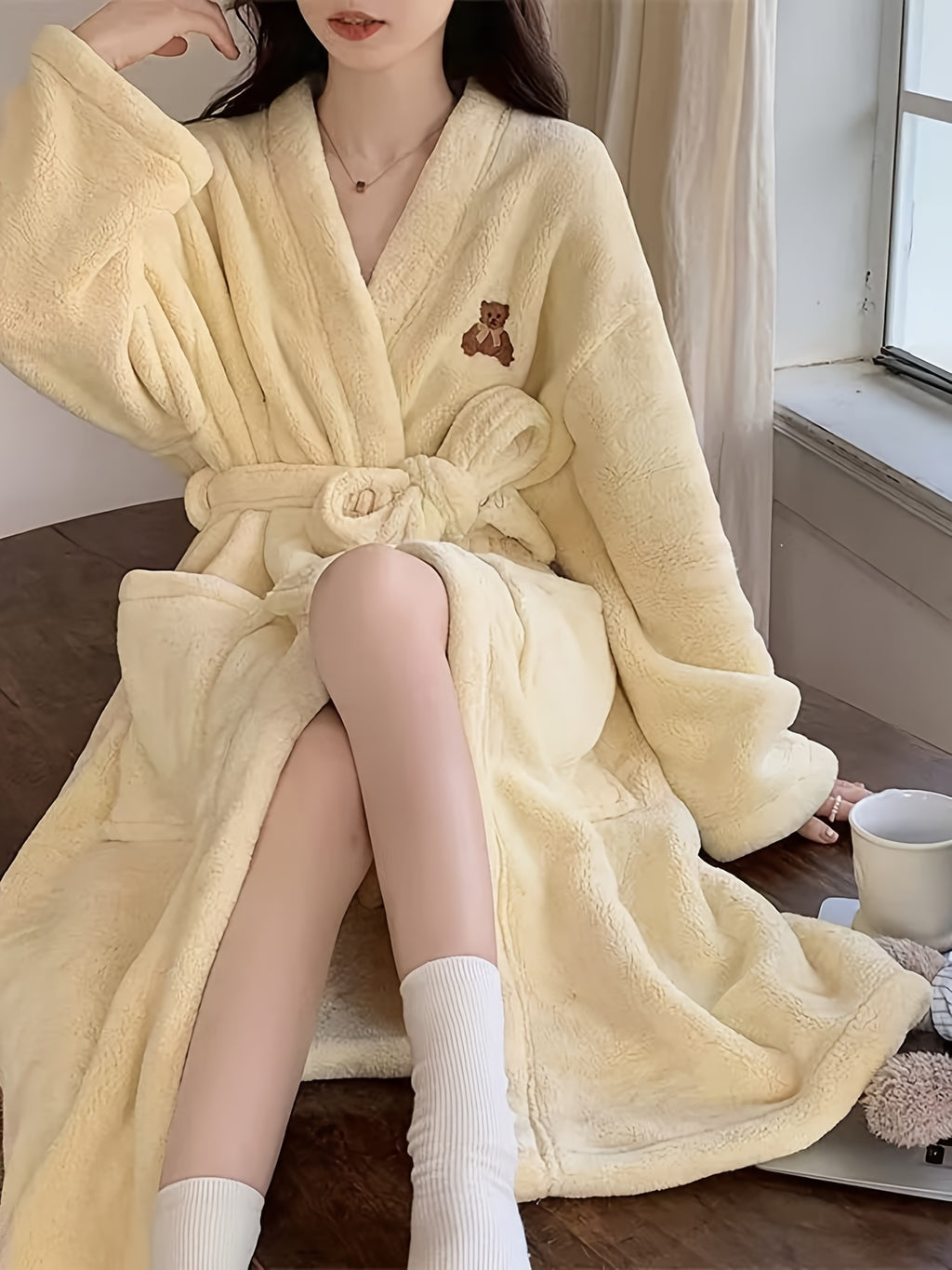 Women'S Winter Hooded Pajamas - Thick Coral Fleece with Bear Hood, Long Sleeves, Cozy Loungewear, Side Pockets, Perfect for Women Gifts and Special Occasions, Warm Scarf, Soft Fabric, Fun Design, Great for Staying Home, Casual Nightwear