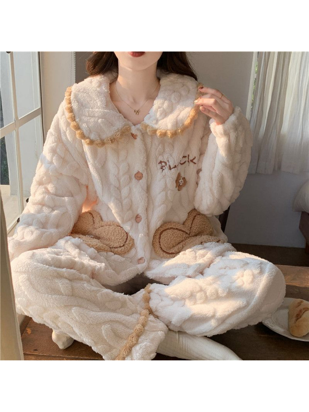2025 Women'S Coral Fleece Pajamas, Suitable for Autumn And Winter, Thick And Lined with Fleece, Cozy Flannel, Milky White Winter Loungewear