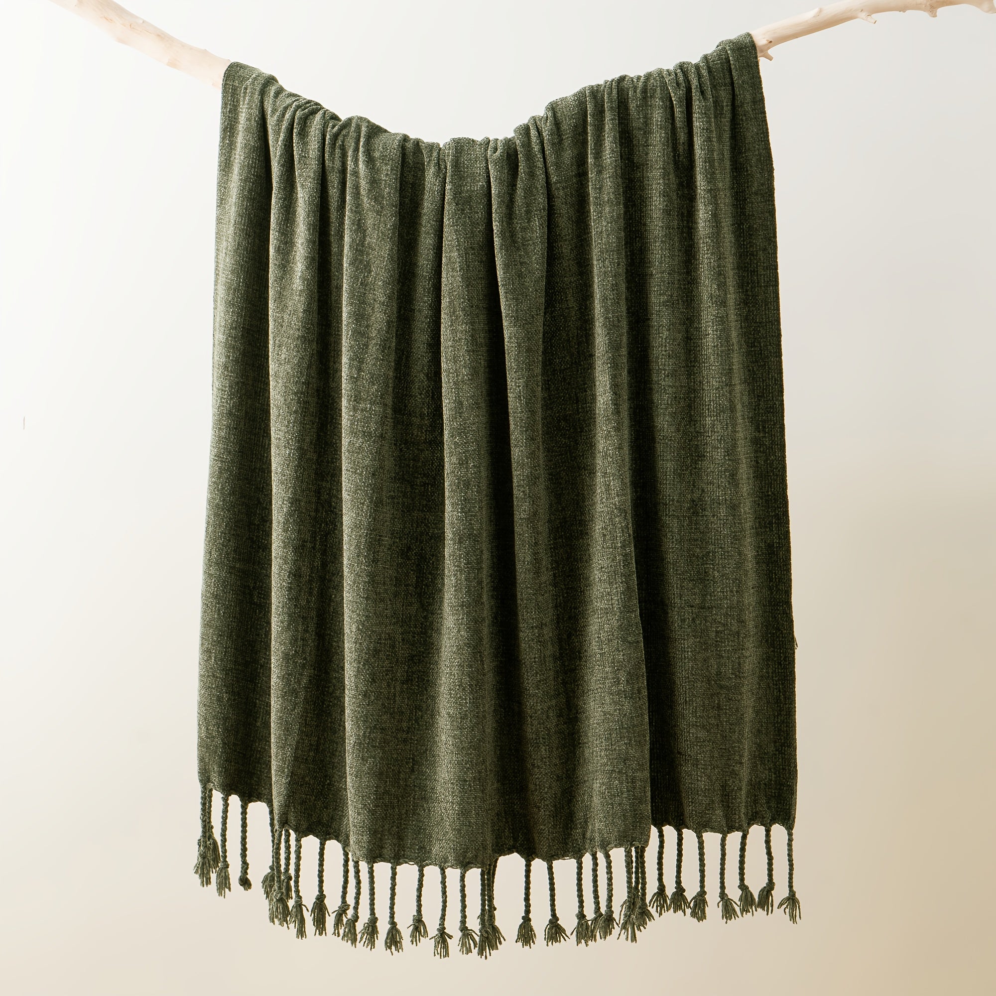 Extra Large Olive Green Chenille Throw Blanket - Luxury Soft & Cozy Fringe Tassel Edge, All-Season Couch Bedspread - Elegant Modern Home Decor in Olive Green